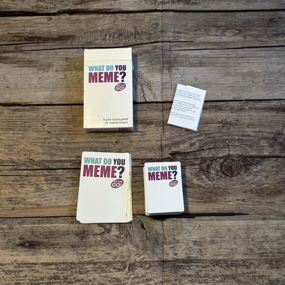 What Do You Meme Bundle of 2 Games Family & On The Go Editions - Picture 5 of 5